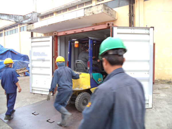 Xuất khẩu hàng đi Đức tháng 1/2014